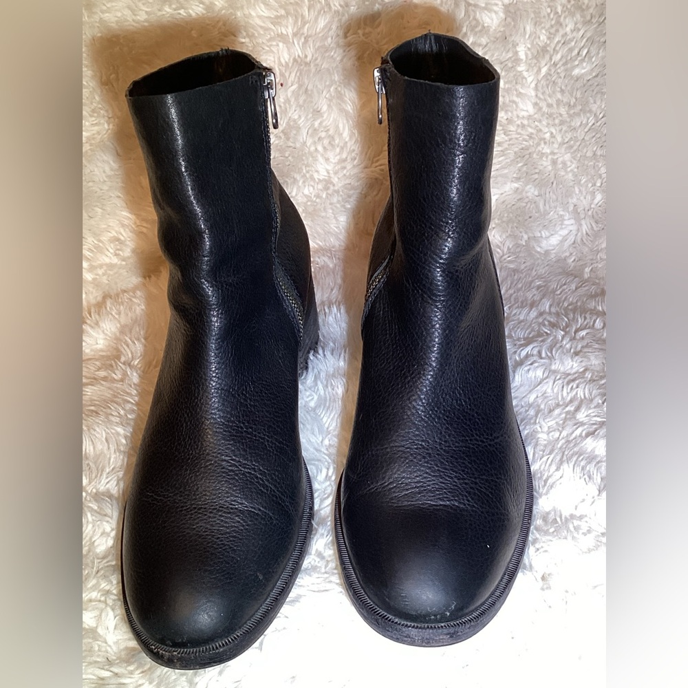 Kork-ease black leather ankle boots size 10